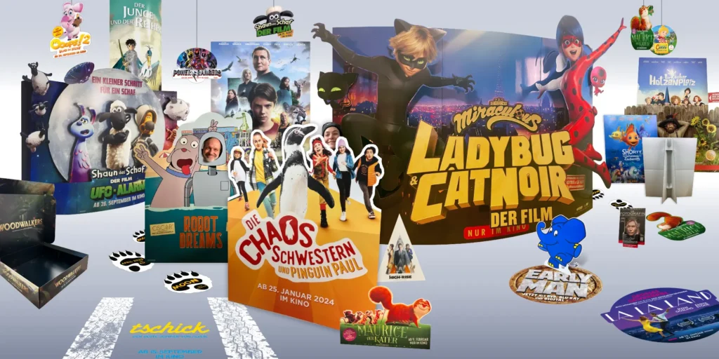 DuW family | Printkampagnen und Filmpromotion | MockUp mit unterschiedlichen Standees, POS-Displays und Fussbodenaufklebern