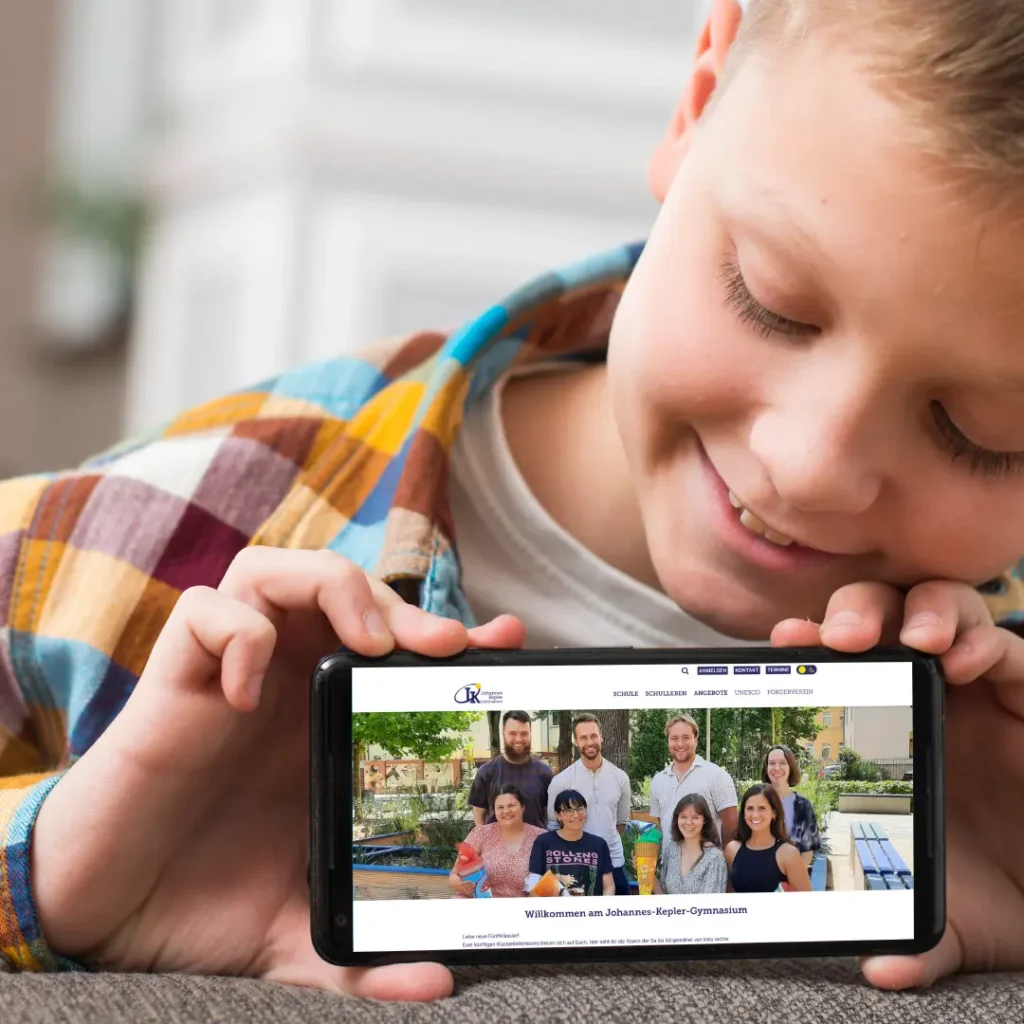 DuW family | Johannes Keppler Gymnasium | MockUp der mobilen Webseite | Personal